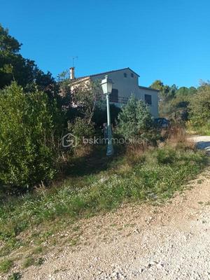 Maison traditionnelle - 248 m² - 9 pièces