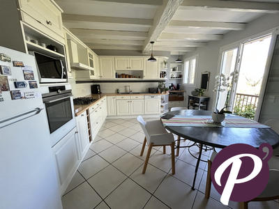 Maison - 170 m² - 5 pièces