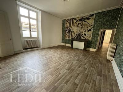 Appartement - 138 m² - 4 pièces