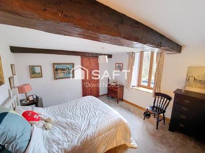 Maison - 161 m² - 7 pièces