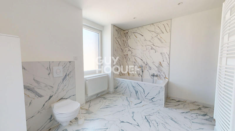 Maison - 165 m² - 6 pièces