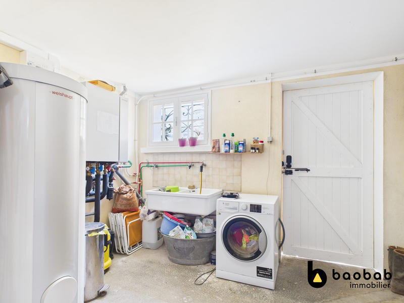 Maison traditionnelle - 240 m² - 7 pièces