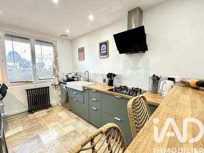 Maison - 88 m² - 5 pièces