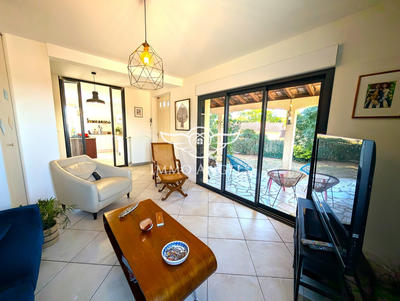 Villa - 133 m² - 8 pièces