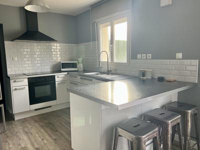 Maison - 91 m² - 5 pièces