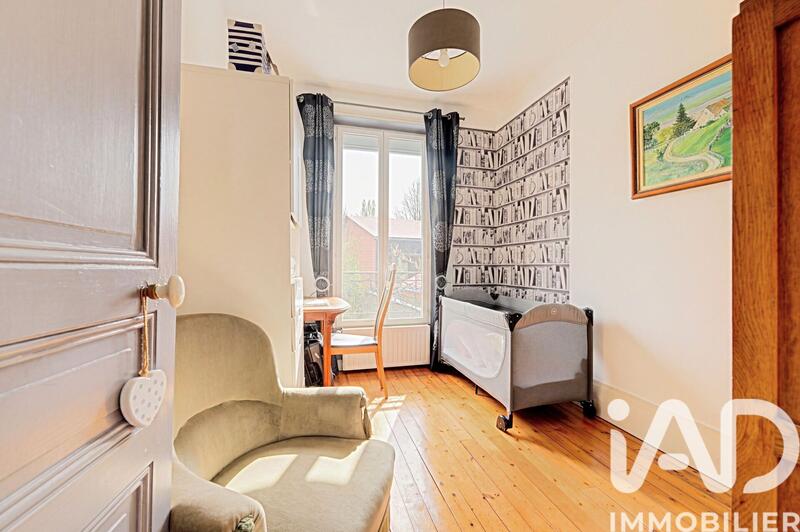 Maison - 177 m² - 10 pièces