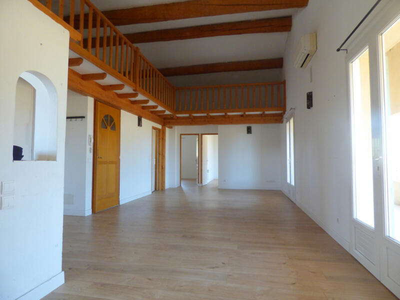 Appartement - 93 m² - 4 pièces