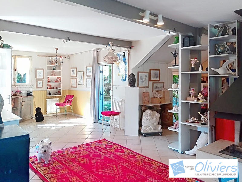 Maison - 185 m² - 8 pièces