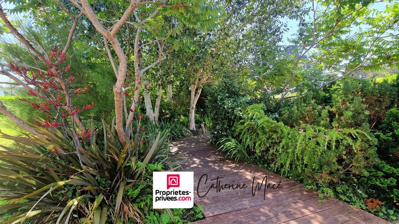 Maison - 170 m² - 8 pièces