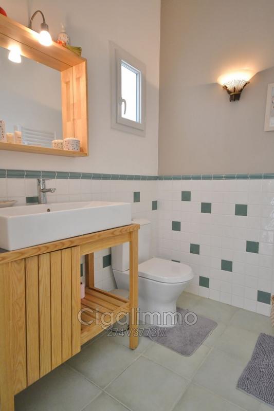 Villa - 212 m² - 8 pièces