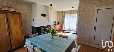 Maison - 90 m² - 5 pièces