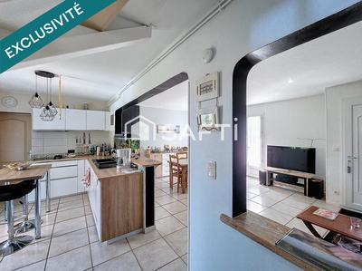 Maison - 95 m² - 5 pièces