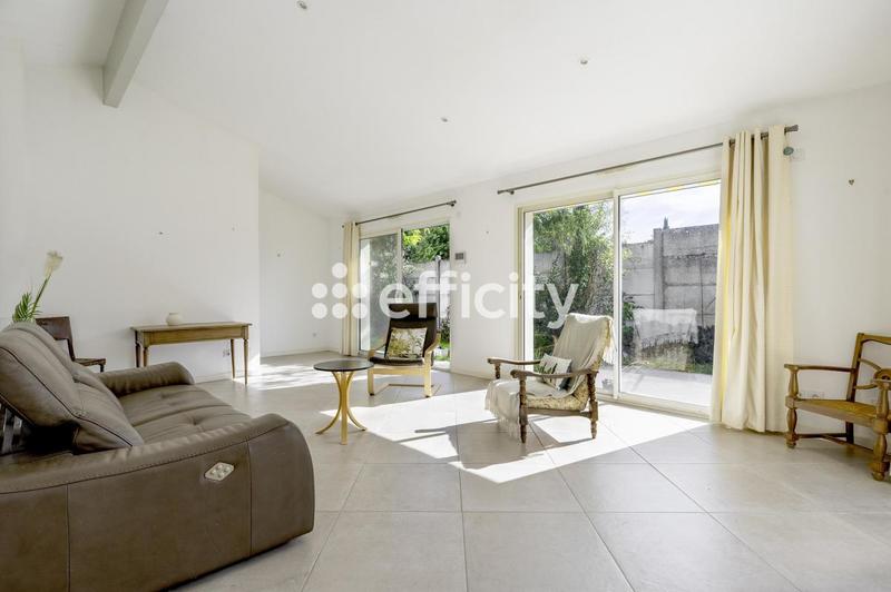 Maison - 90 m² - 3 pièces