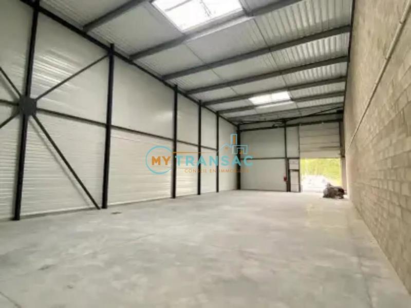 Local d'activité / Entrepôt - 264 m²
