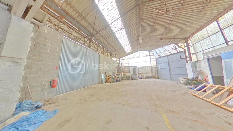 Parking / Garage - 770 m²