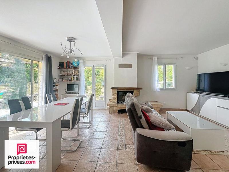 Villa - 100 m² - 5 pièces