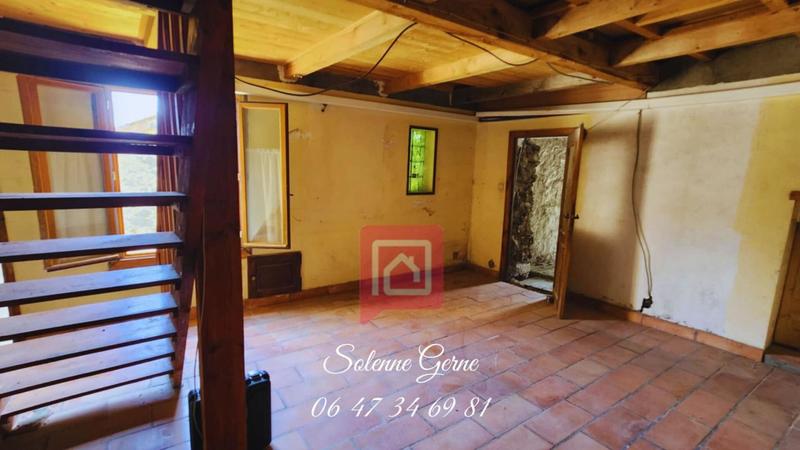 Maison - 100 m² - 100 pièces