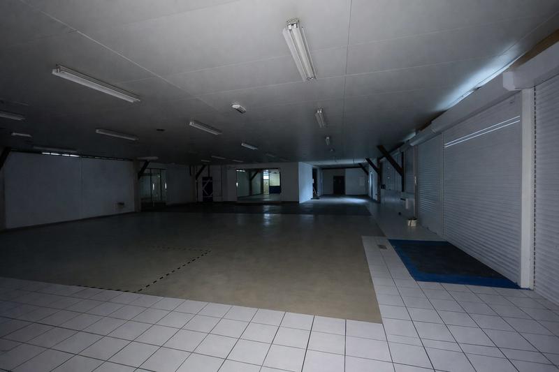 Local commercial - 629 m² - 14 pièces