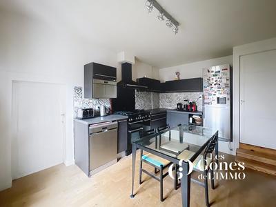 Appartement - 186 m² - 5 pièces