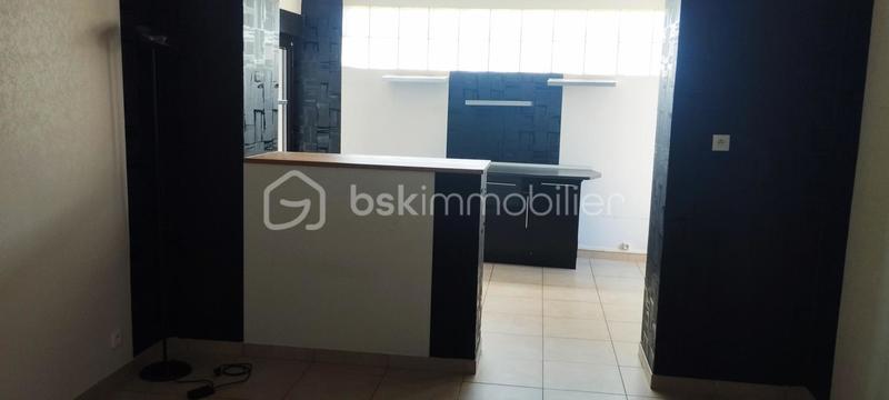 Immeuble - 242 m² - 12 pièces