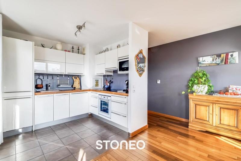 Appartement ancien - 85 m² - 3 pièces