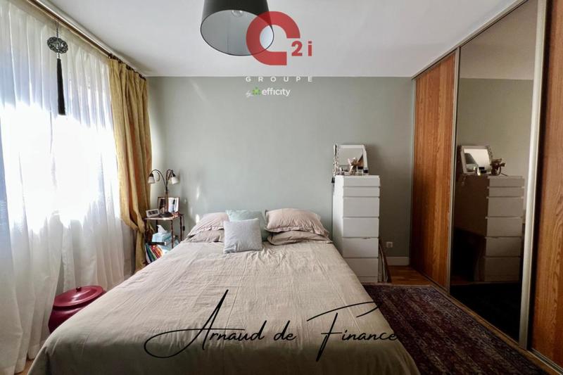 Appartement - 83 m² - 4 pièces