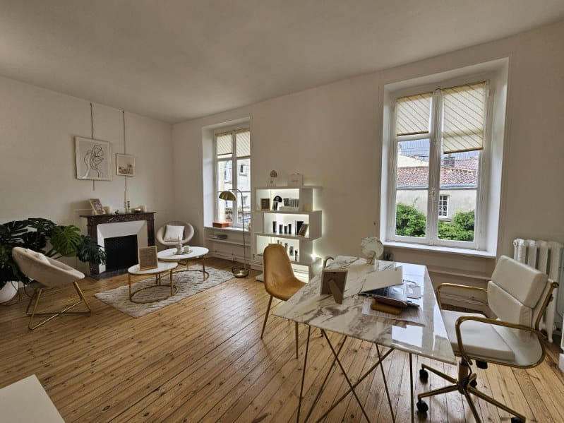 Hôtel particulier - 338 m² - 11 pièces