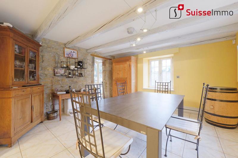 Maison - 295 m² - 10 pièces