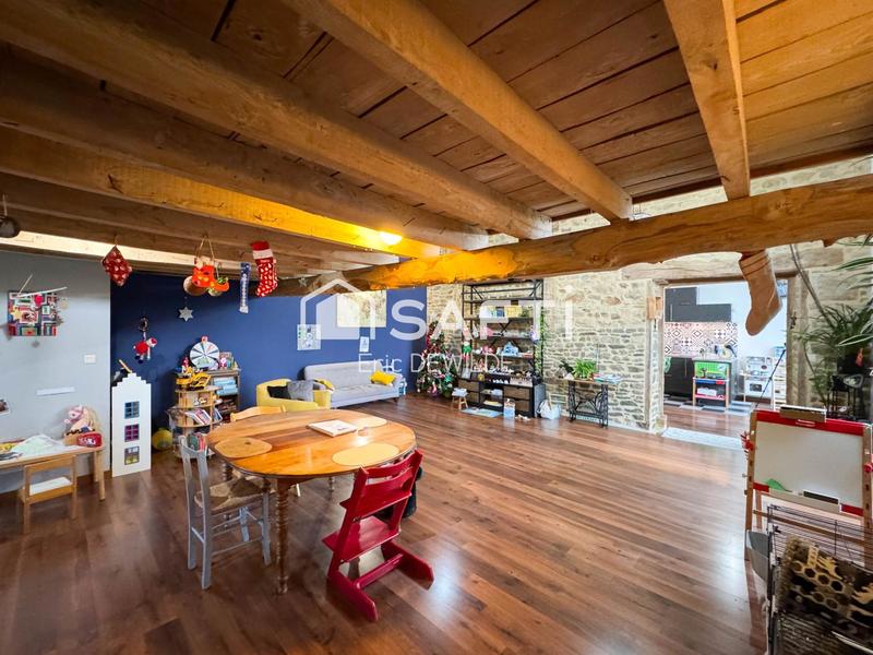 Maison - 148 m² - 5 pièces