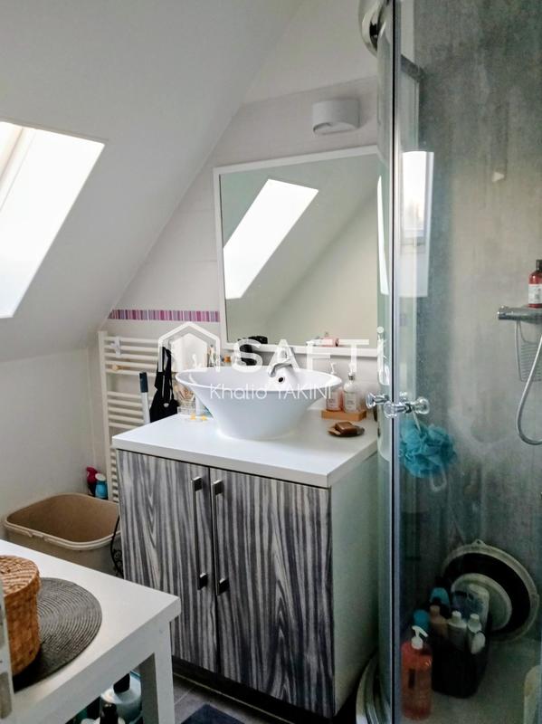 Maison - 90 m² - 5 pièces