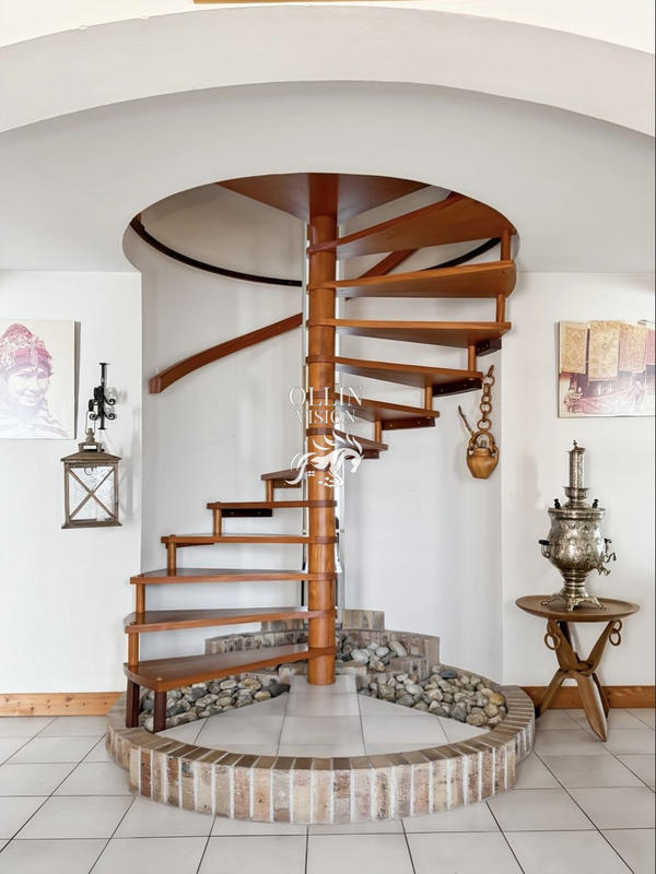 Maison ancienne - 215 m² - 5 pièces