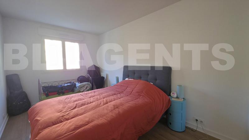 Appartement - 90 m² - 3 pièces