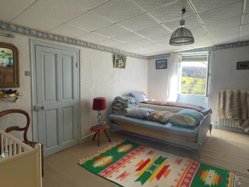 Maison - 170 m² - 9 pièces