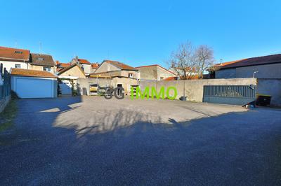 Local commercial - 261 m² - 6 pièces