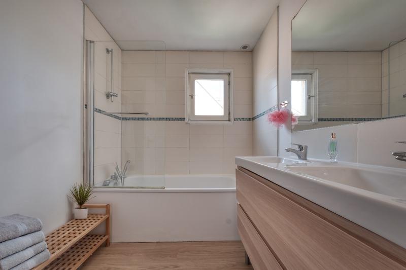 Maison - 146 m² - 6 pièces