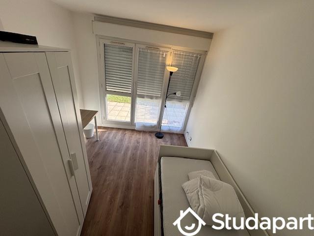 Chambre - 9 m² - 1 pièce