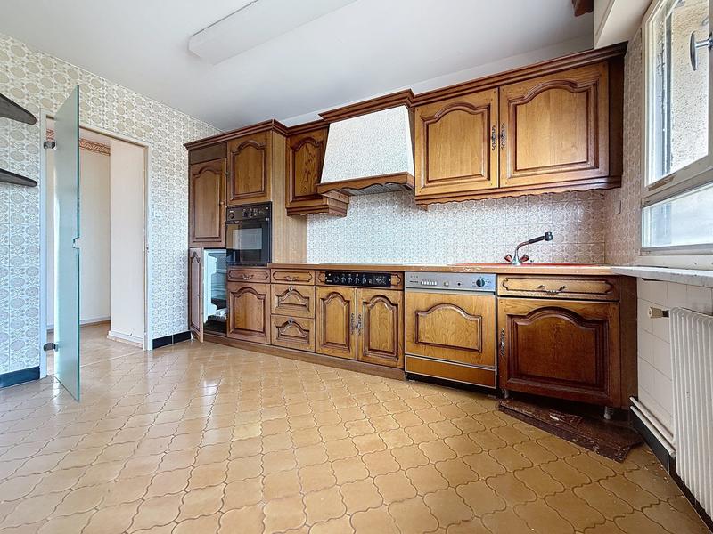 Appartement - 80 m² - 4 pièces