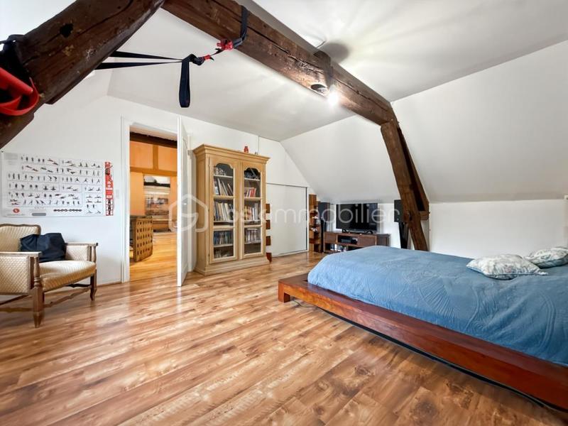 Maison ancienne - 181 m² - 6 pièces