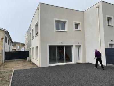 Maison - 94 m² - 4 pièces