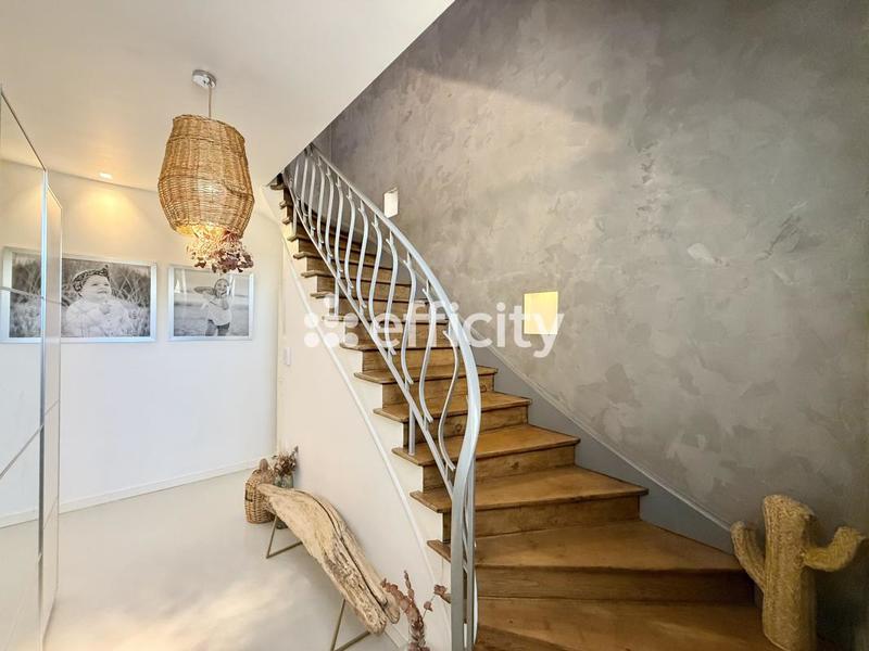 Maison en pierre - 190 m² - 7 pièces