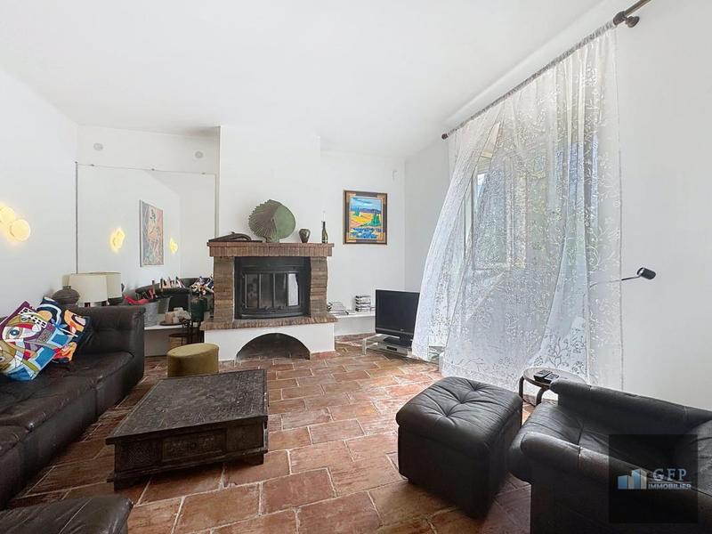 Villa - 401 m² - 8 pièces