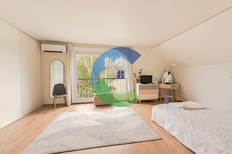 Maison - 190 m² - 7 pièces