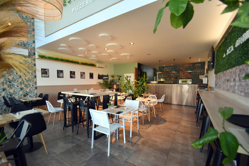 Fonds de commerce - Magasins - 100 m²