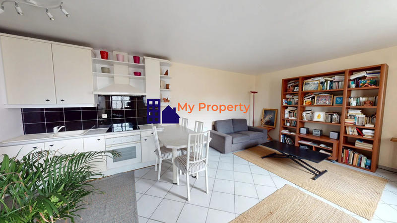 Appartement - 80 m² - 5 pièces