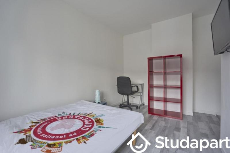 Chambre - 14 m² - 1 pièce