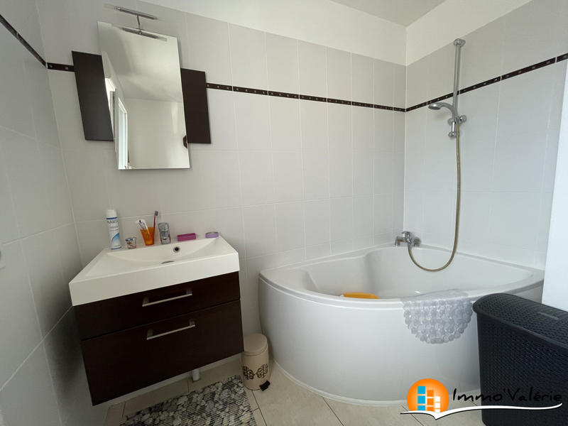 Appartement - 77 m² - 3 pièces