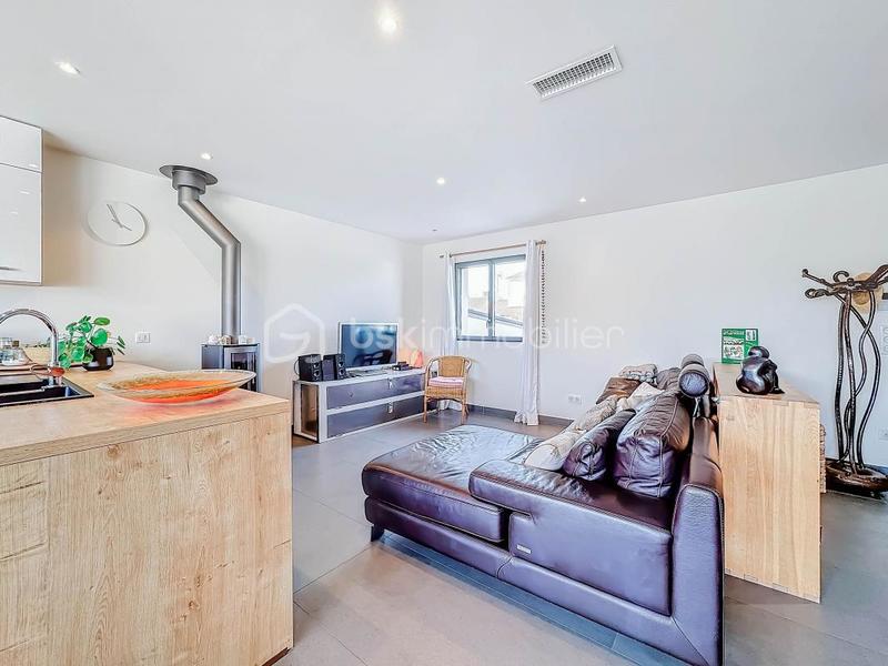 Villa - 100 m² - 5 pièces