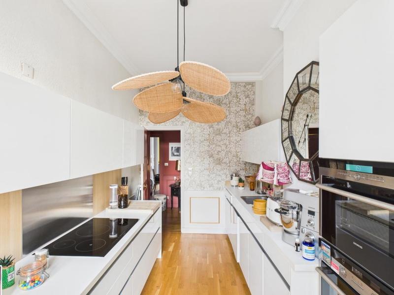 Appartement - 133 m² - 6 pièces