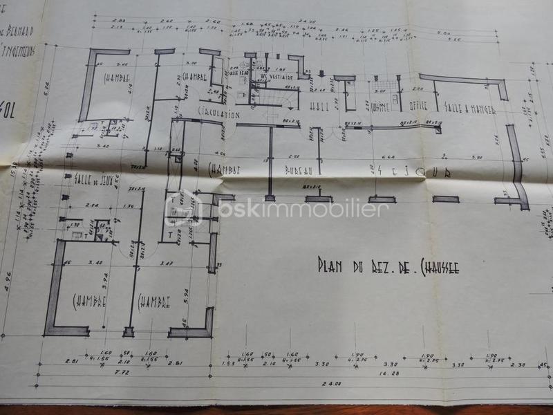 Villa - 201 m² - 7 pièces
