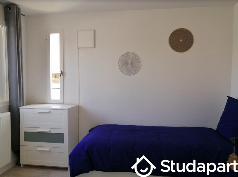 Chambre - 9 m² - 1 pièce